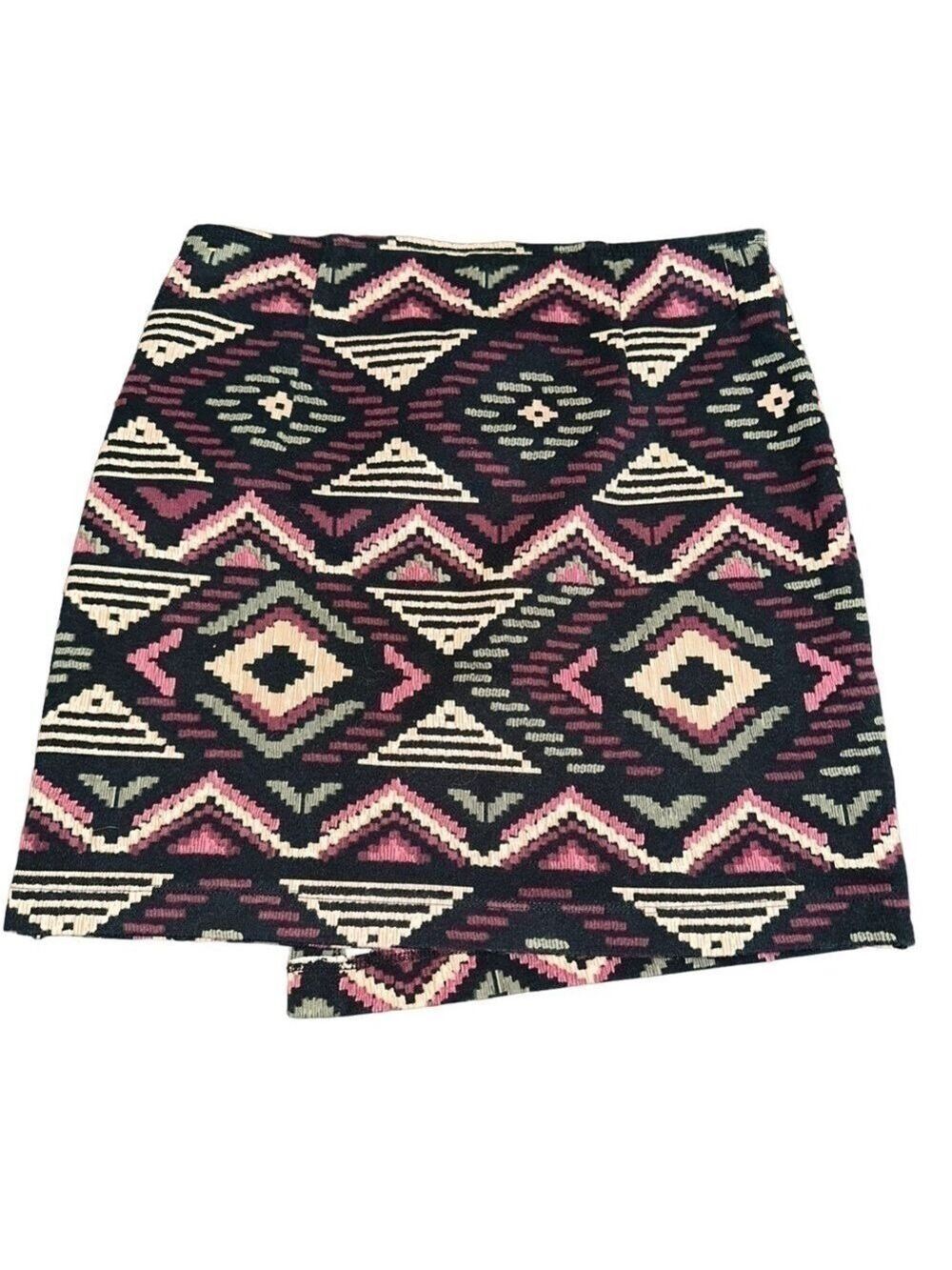 Hollister Aztec Geometric Print Black & Pink Mini Stretch Tube Skirt Size Small - Picture 2 of 6